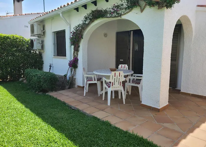 Nueva Playa Holiday home *